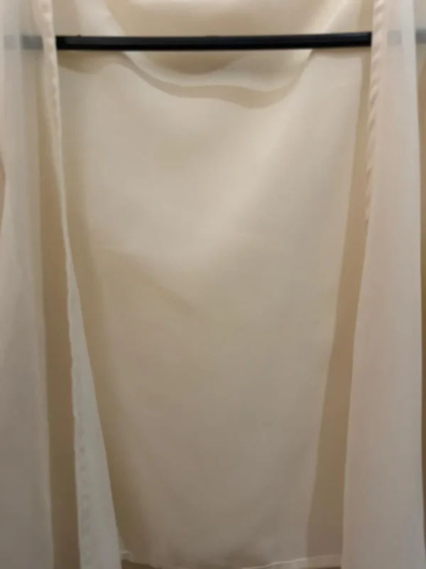 women's short white shrugs